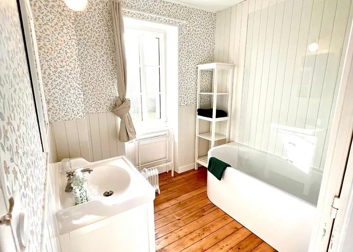 Les Jardins Du Tot Bed & Breakfast Fermanville