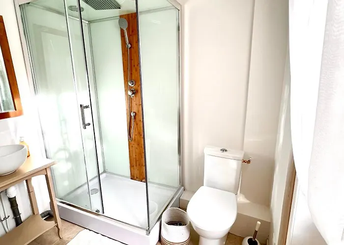 Les Jardins Du Tot Bed & Breakfast Fermanville